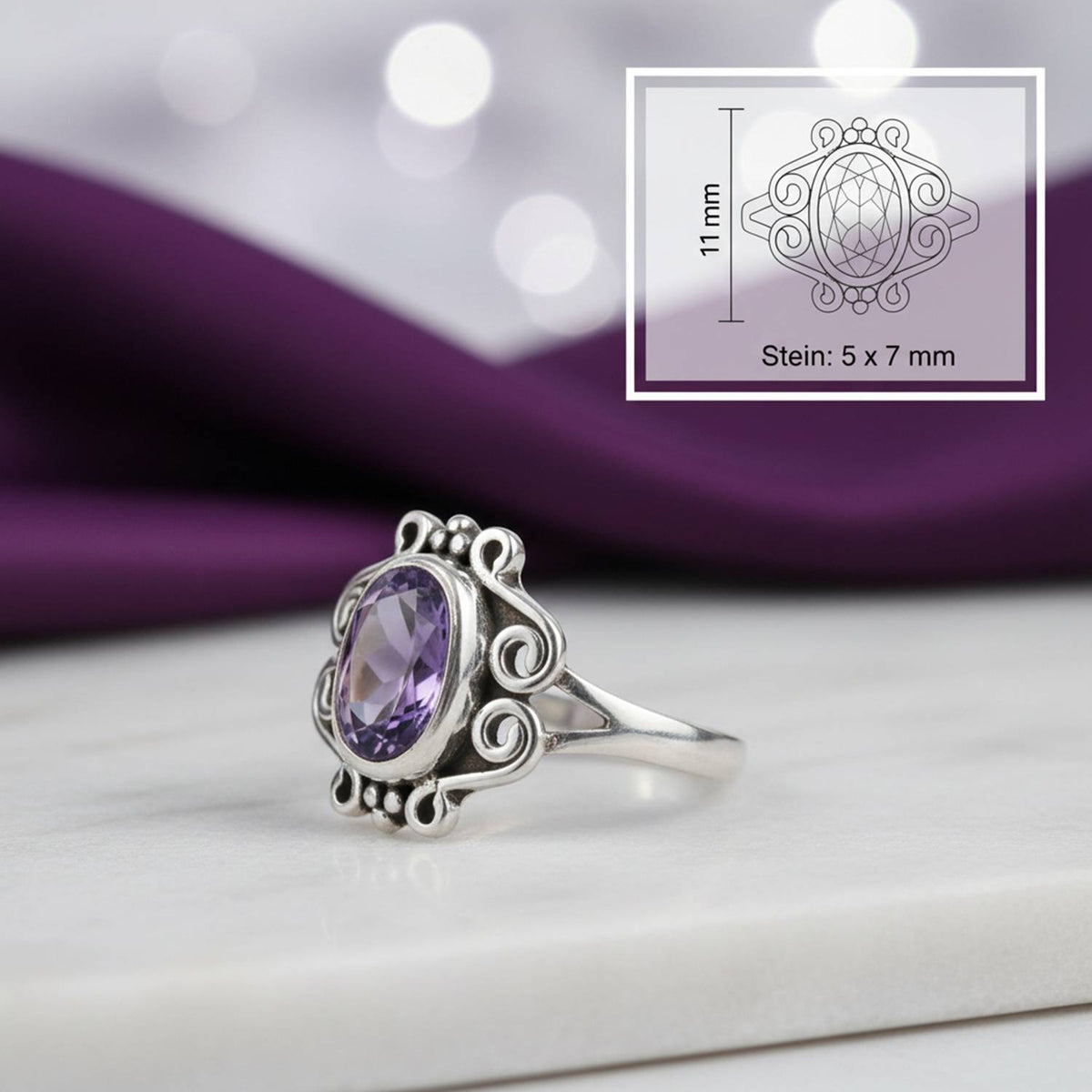 Amethystring aus Silber mit Maßangaben zu Ring und Edelstein