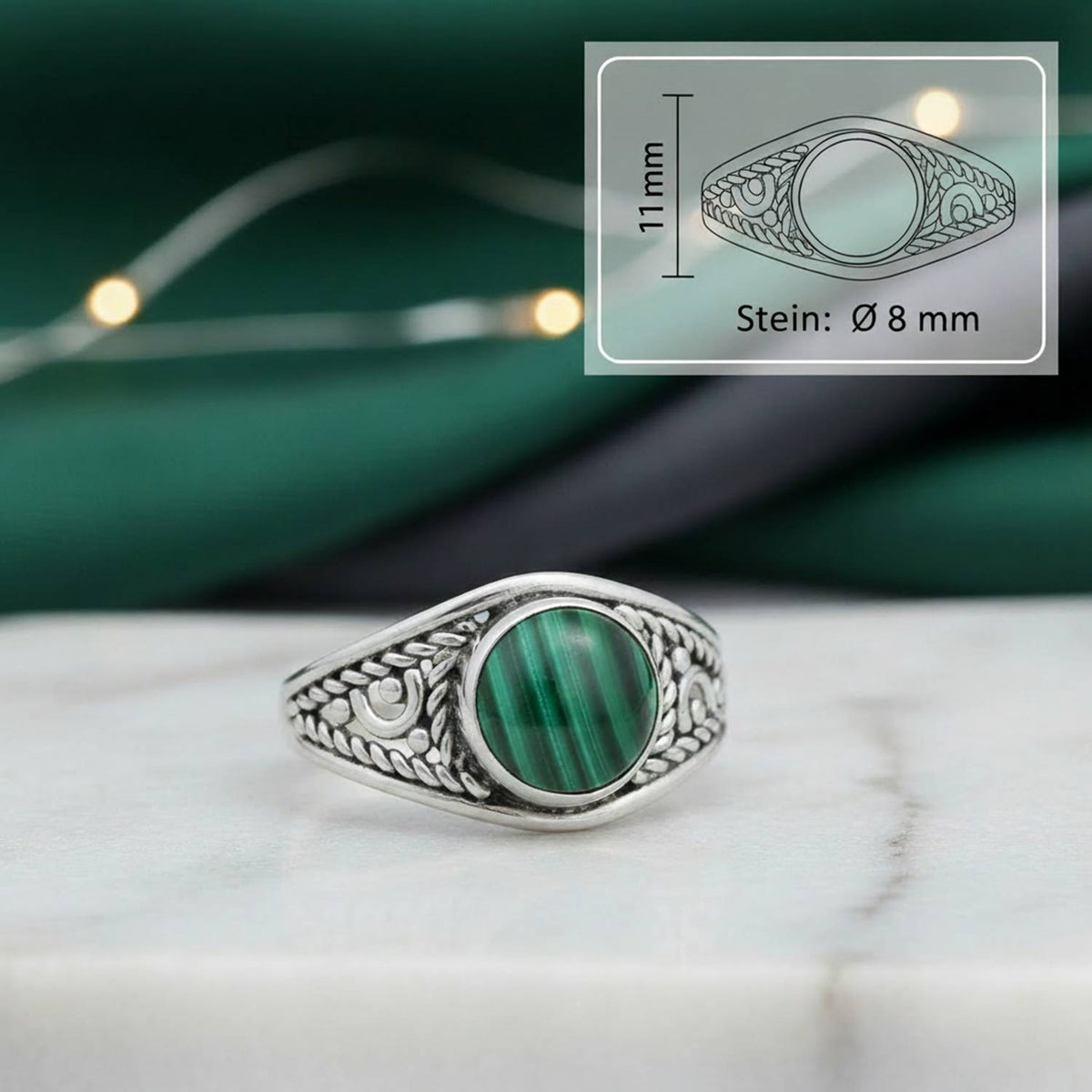 Malachitring aus Silber mit Maßangaben zu Ring und Edelstein