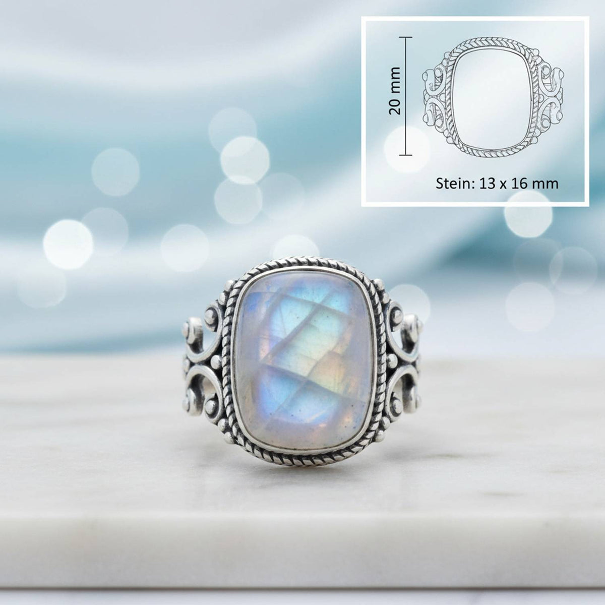 Mondsteinring aus Silber mit Maßangaben zu Ring und Edelstein