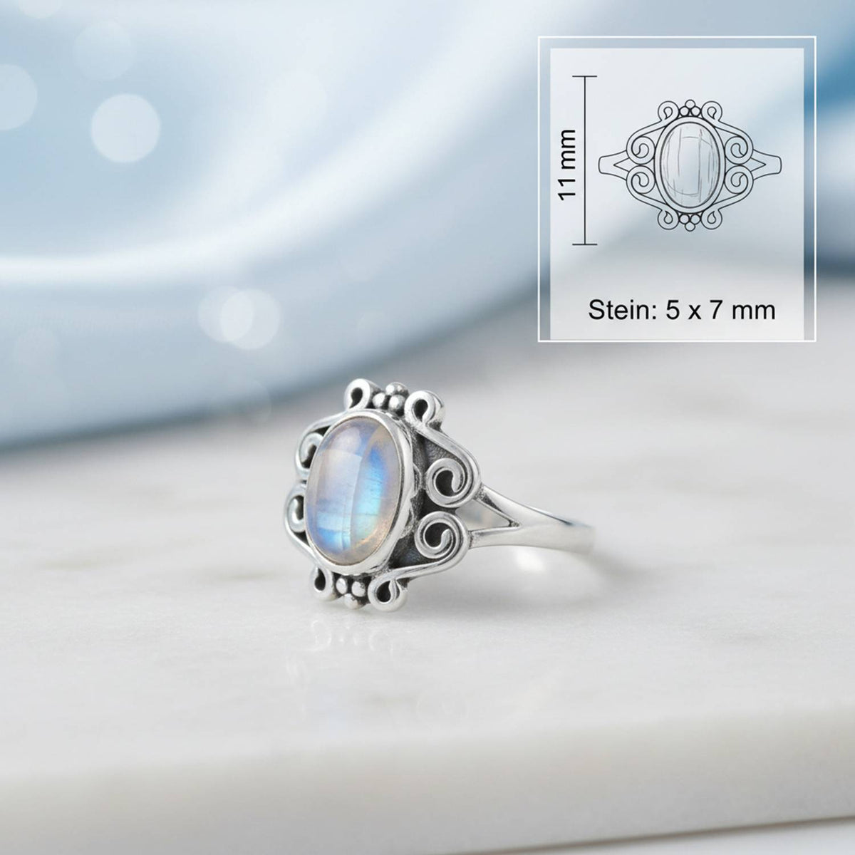 Mondsteinring aus Silber mit Maßangaben zu Ring und Edelstein