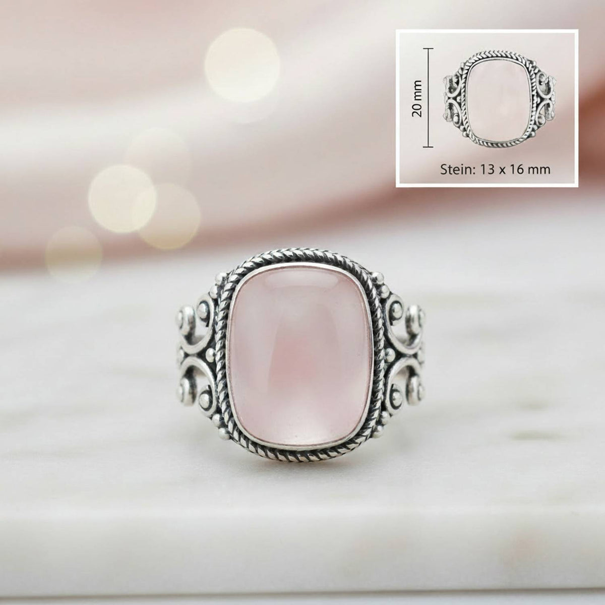 Rosenquarzring aus Silber mit Maßangaben zu Ring und Edelstein