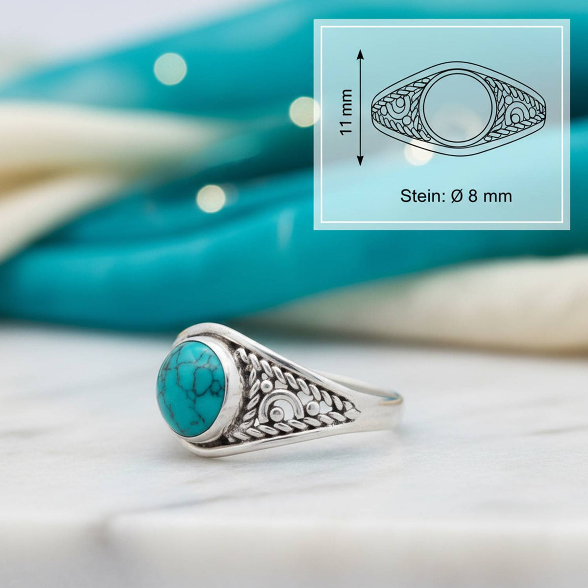 Türkisring aus Silber mit Maßangaben zu Ring und Edelstein