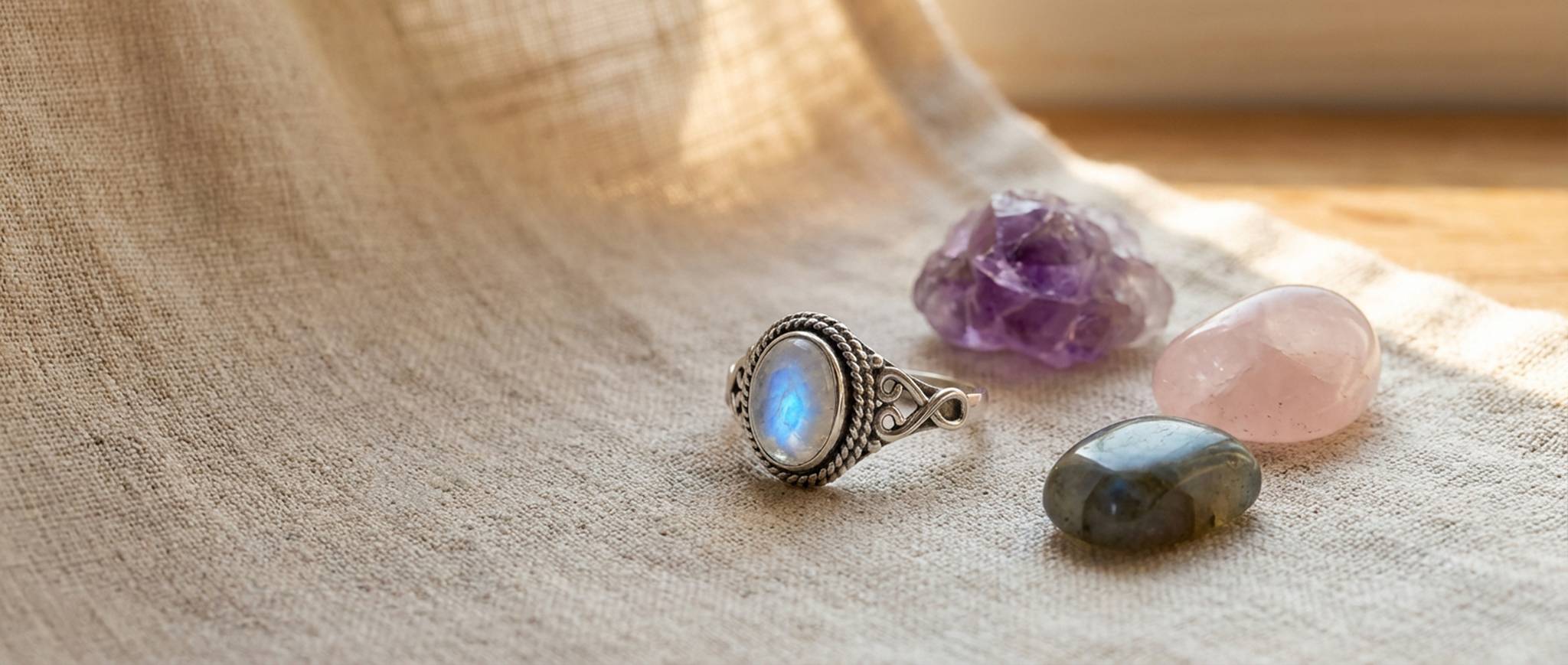 💎 Warum ich jeden Monat einen Herzensstein auswähle