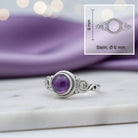 [KI] Amethystring aus Silber mit Maßangaben zu Ring und Edelstein