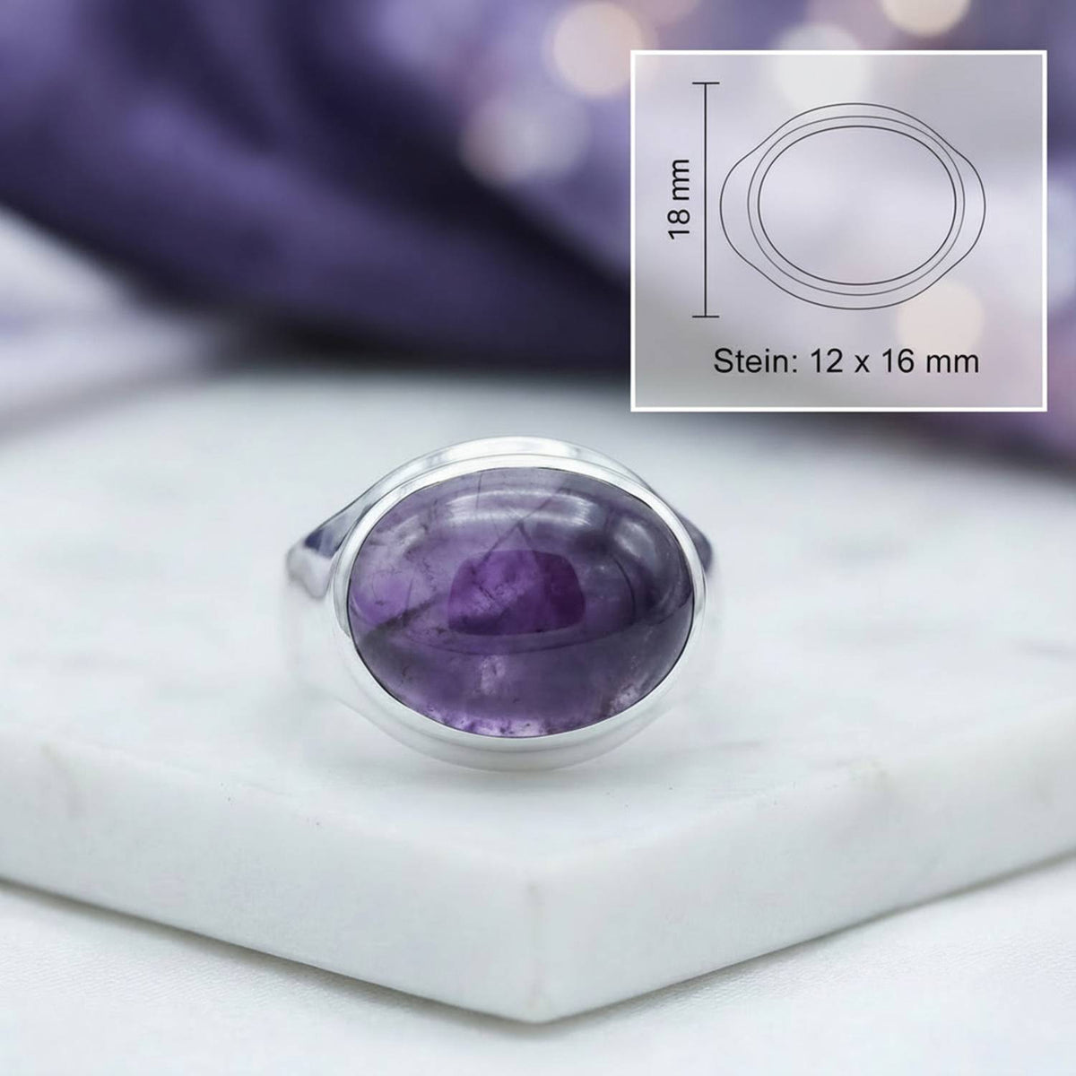 Amethystring aus Silber mit Maßangaben zu Ring und Edelstein