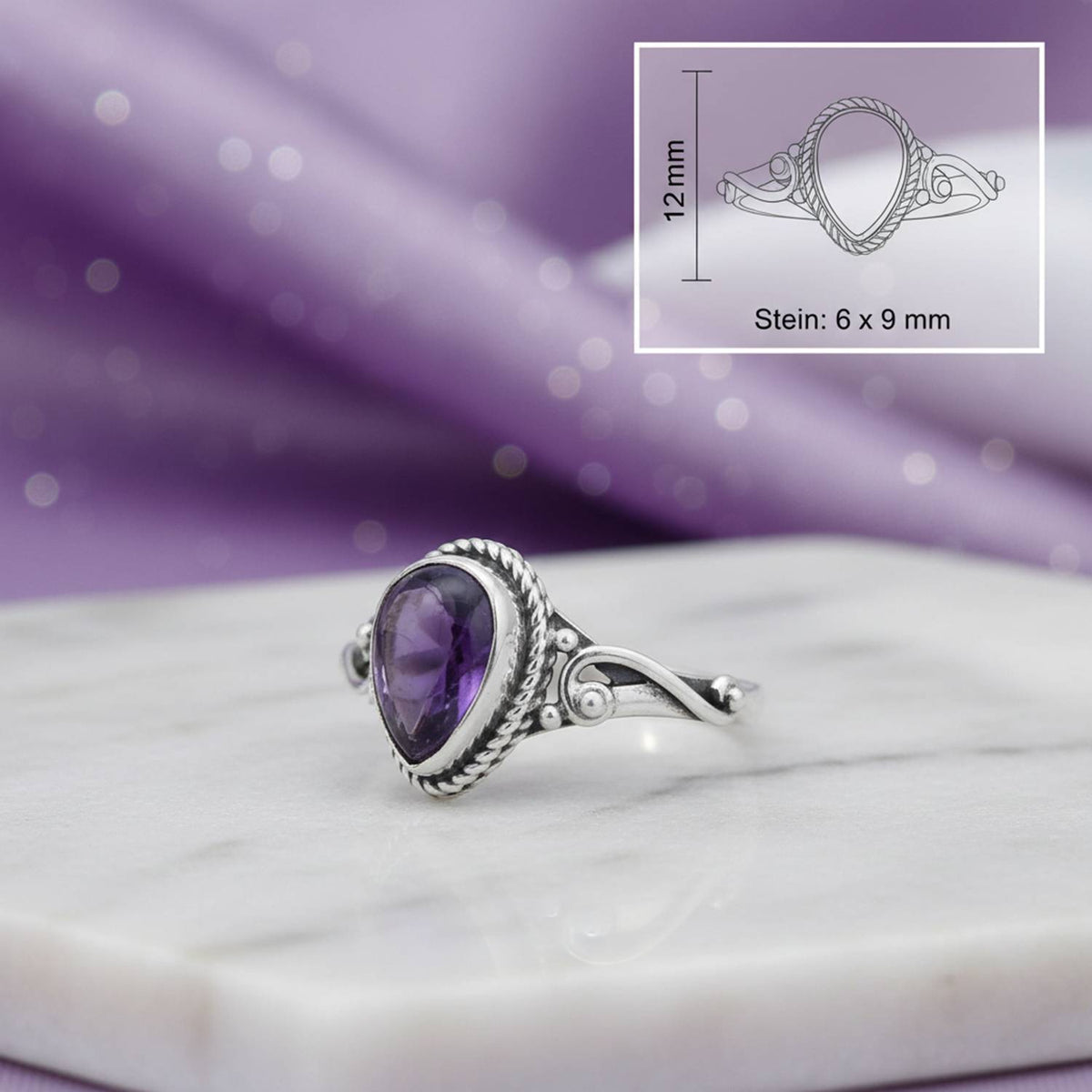 Amethystring aus Silber mit Maßangaben zu Ring und Edelstein