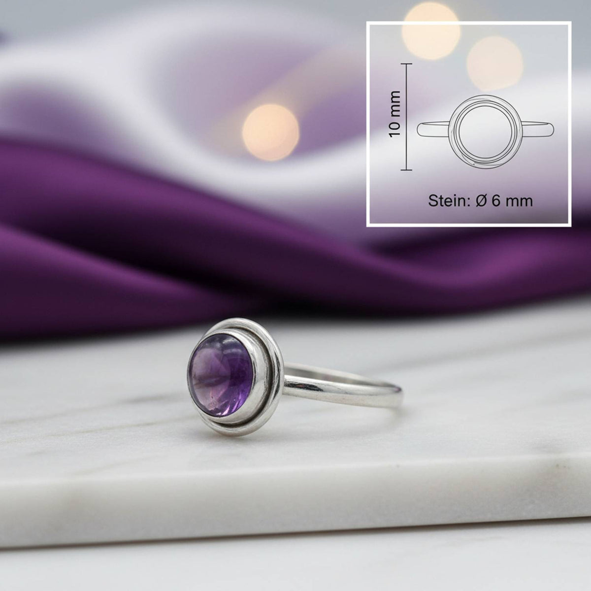 Amethystring aus Silber mit Maßangaben zu Ring und Edelstein