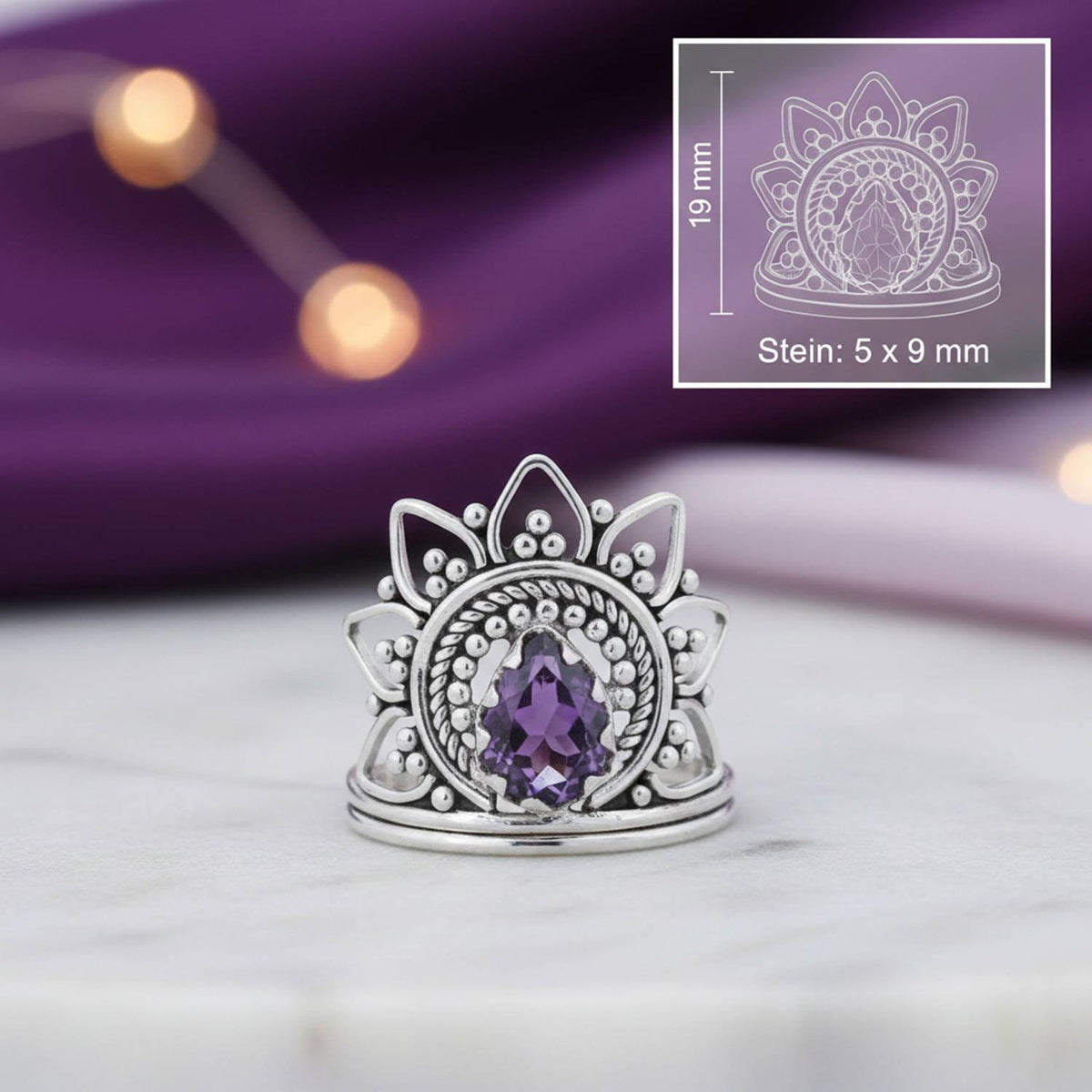 Amethystring aus Silber mit Maßangaben zu Ring und Edelstein