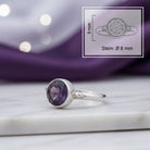[KI] Amethystring aus Silber mit Maßangaben zu Ring und Edelstein
