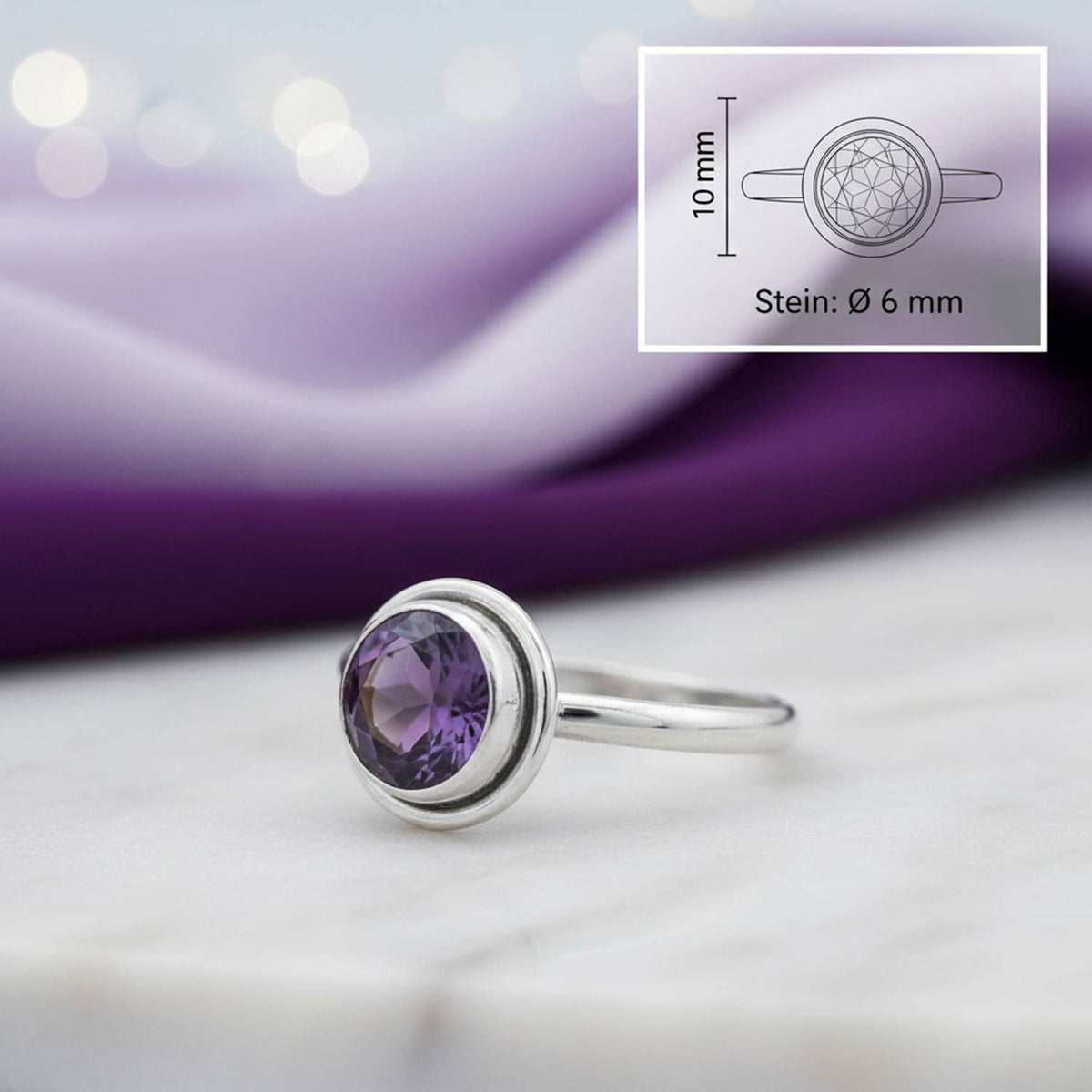 Amethystring aus Silber mit Maßangaben zu Ring und Edelstein