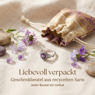 [KI] Silberring mit Amethyst und Geschenkbeutel aus recyceltem Sari