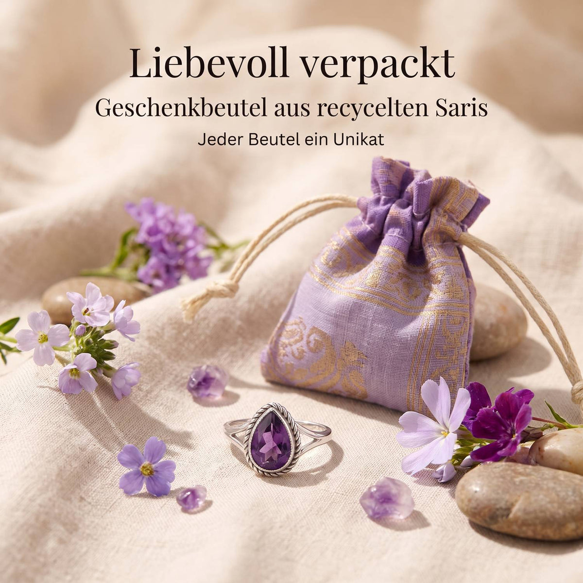 Silberring mit Amethyst und Geschenkbeutel aus recyceltem Sari