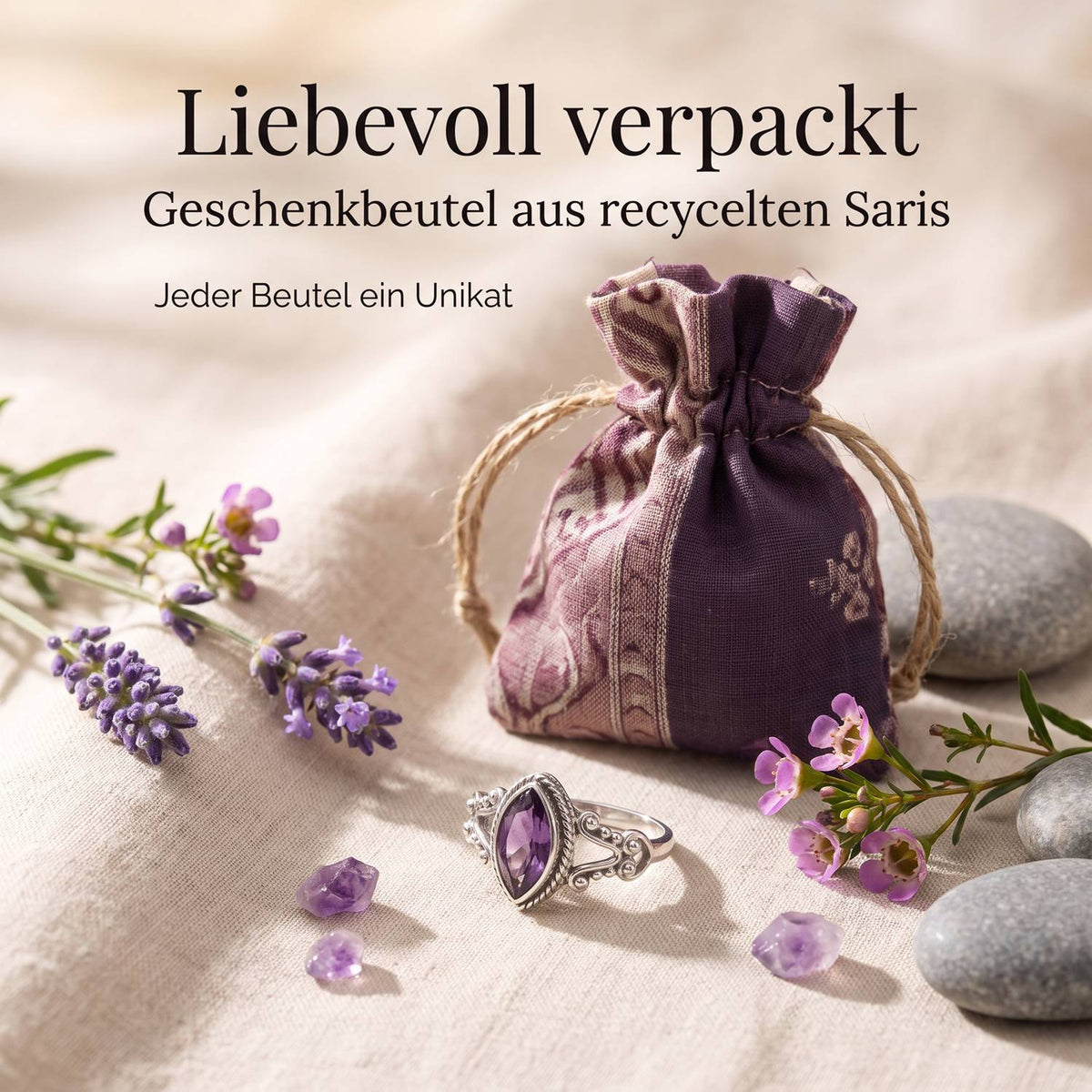Silberring mit Amethyst und Geschenkbeutel aus recyceltem Sari