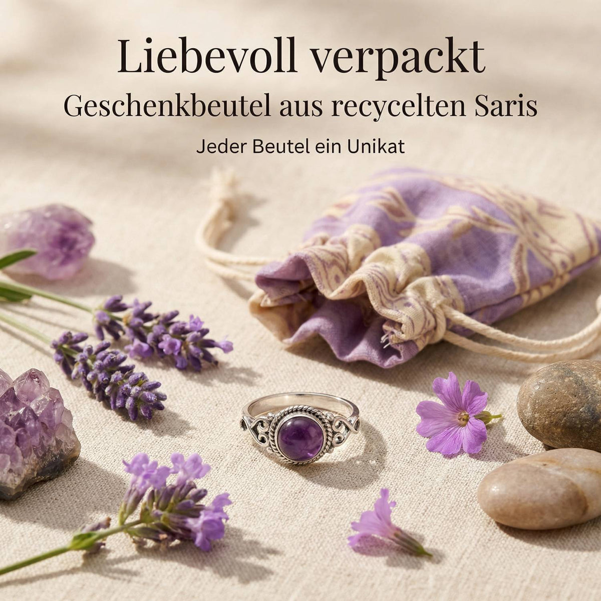 Silberring mit Amethyst und Geschenkbeutel aus recyceltem Sari