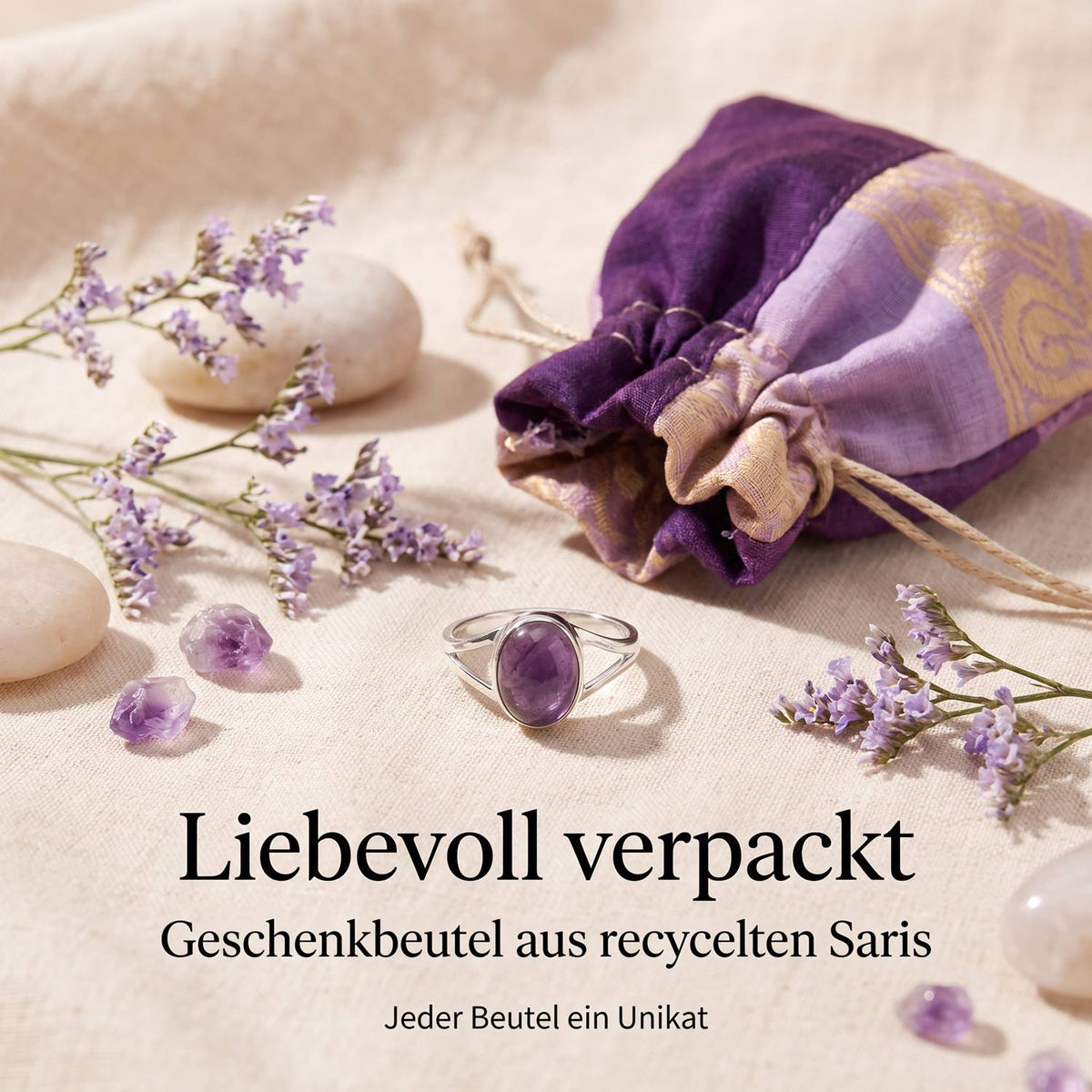 Silberring mit Amethyst und Geschenkbeutel aus recyceltem Sari