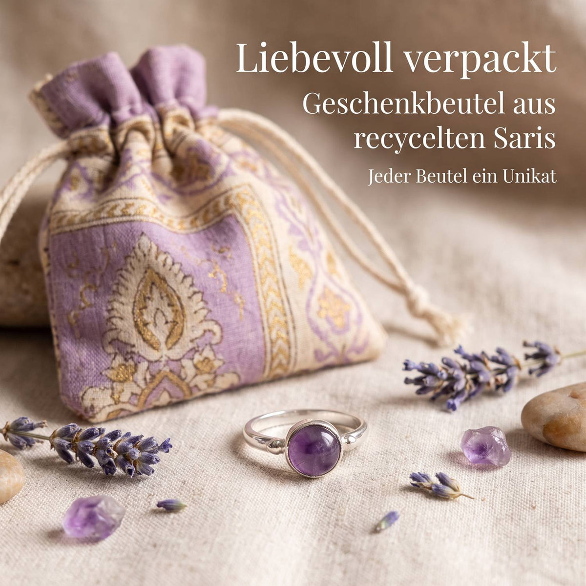 Silberring mit Amethyst und Geschenkbeutel aus recyceltem Sari