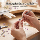 [KI] Handgefertigter Silberring mit Amethyst bei der Schmuckherstellung