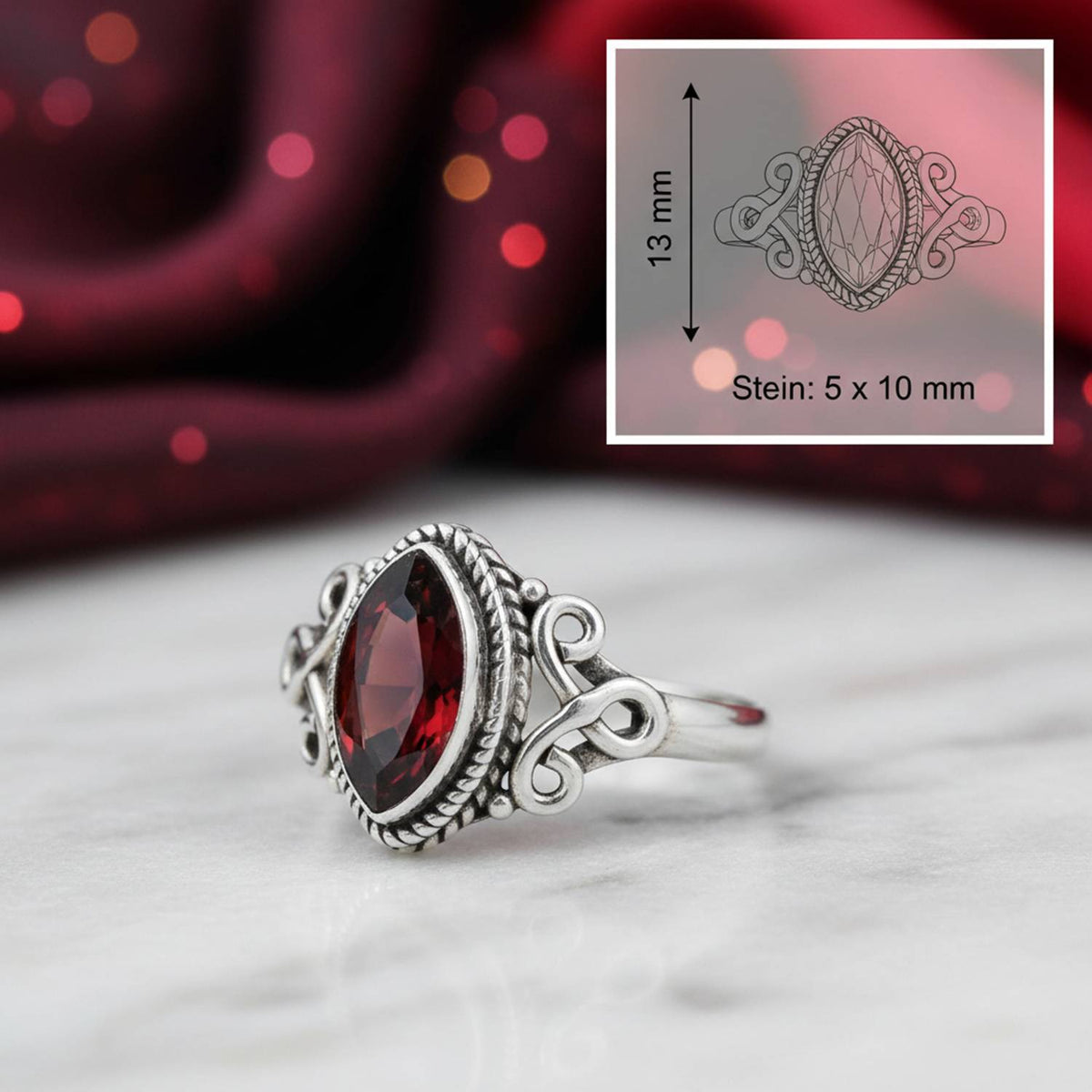 Granatring aus Silber mit Maßangaben zu Ring und Edelstein