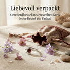 [KI] Silberring mit Granat und Geschenkbeutel aus recyceltem Sari