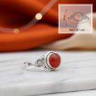 [KI] Karneolring aus Silber mit Maßangaben zu Ring und Edelstein