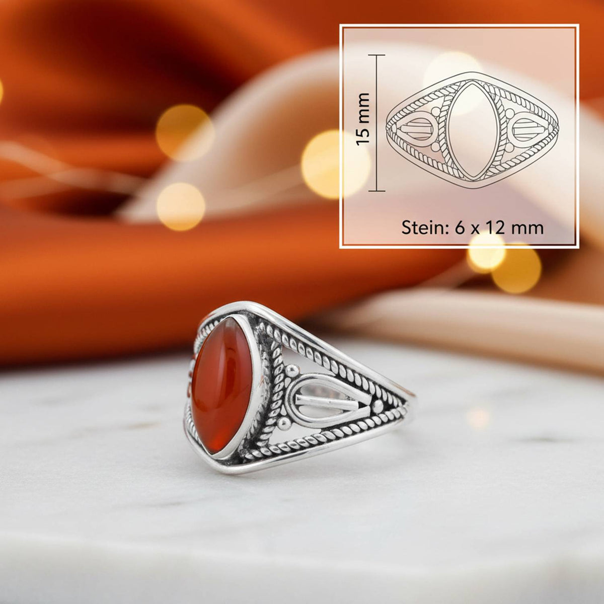 Karneolring aus Silber mit Maßangaben zu Ring und Edelstein