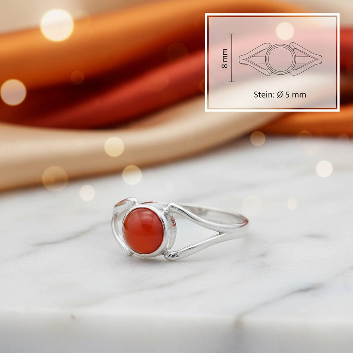 Karneolring aus Silber mit Maßangaben zu Ring und Edelstein