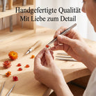 [KI] Handgefertigter Silberring mit Karneol bei der Schmuckherstellung