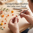 [KI] Handgefertigter Silberring mit Karneol bei der Schmuckherstellung