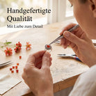 [KI] Handgefertigter Silberring mit Karneol bei der Schmuckherstellung