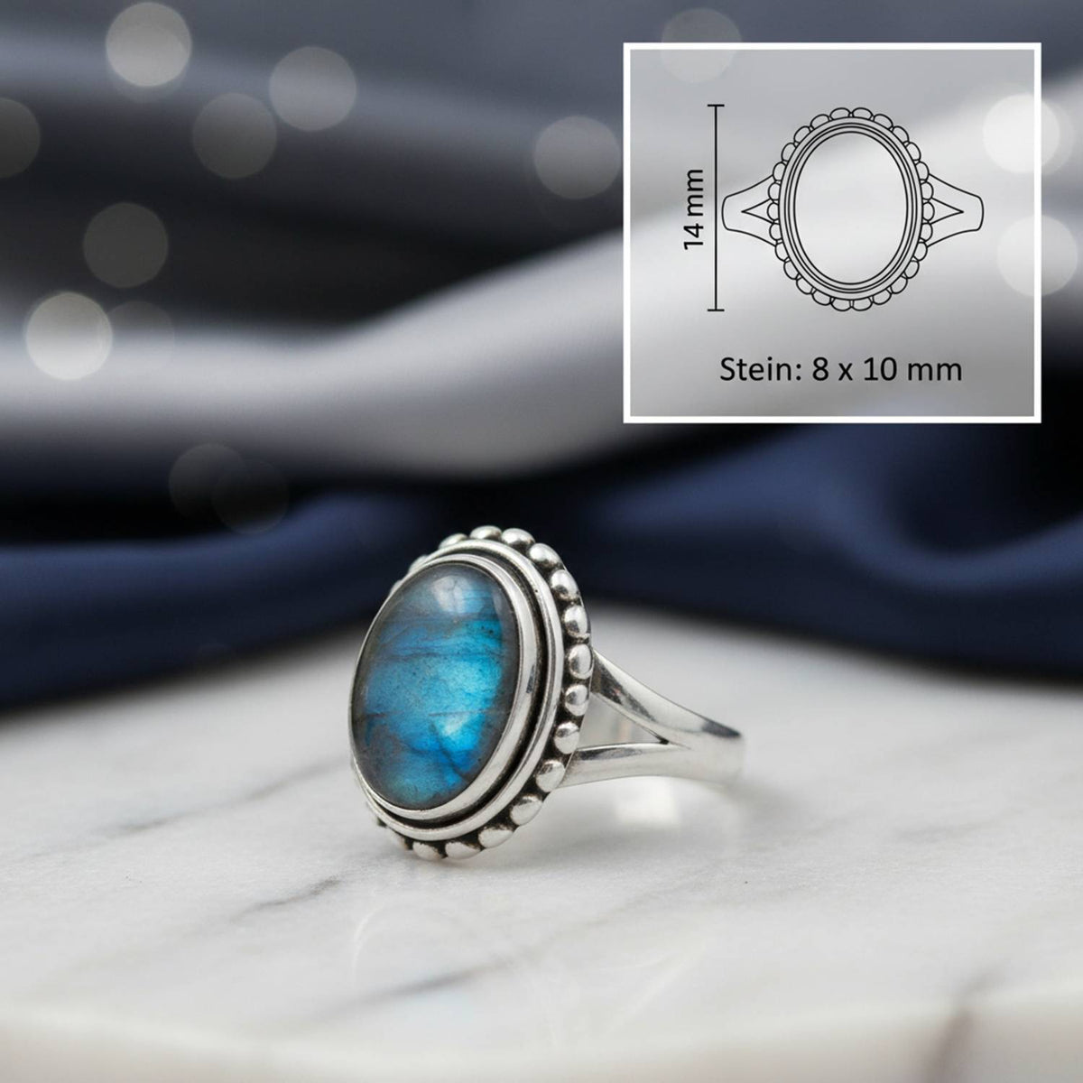 Labradoritring aus Silber mit Maßangaben zu Ring und Edelstein