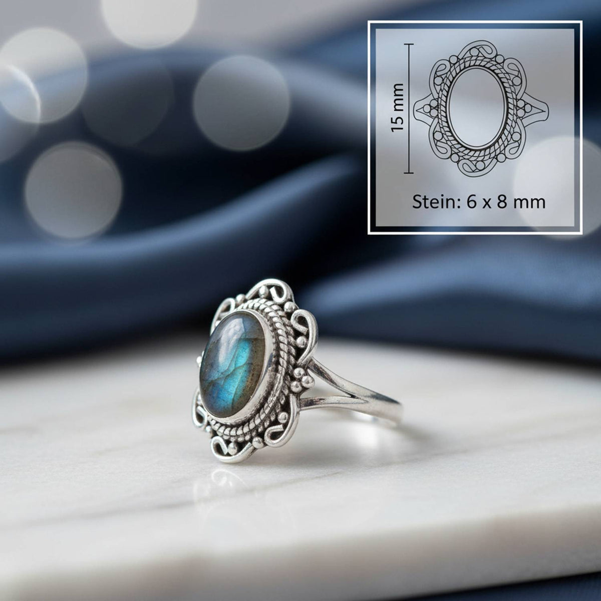 Labradoritring aus Silber mit Maßangaben zu Ring und Edelstein