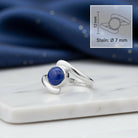 [KI] Lapislazuliring aus Silber mit Maßangaben zu Ring und Edelstein
