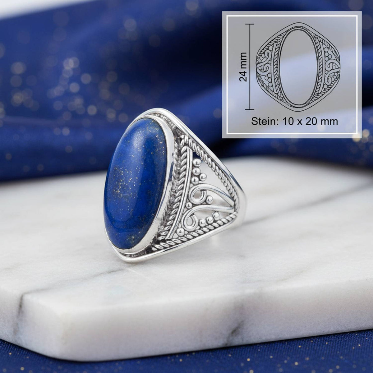 Lapislazuliring aus Silber mit Maßangaben zu Ring und Edelstein