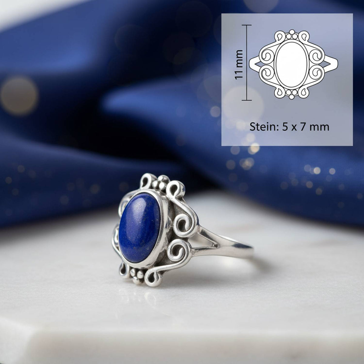 Lapislazuliring aus Silber mit Maßangaben zu Ring und Edelstein
