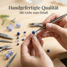 [KI] Handgefertigter Silberring mit Lapislazuli bei der Schmuckherstellung