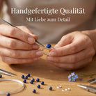 [KI] Handgefertigter Silberring mit Lapislazuli bei der Schmuckherstellung