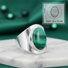 [KI] Malachitring aus Silber mit Maßangaben zu Ring und Edelstein