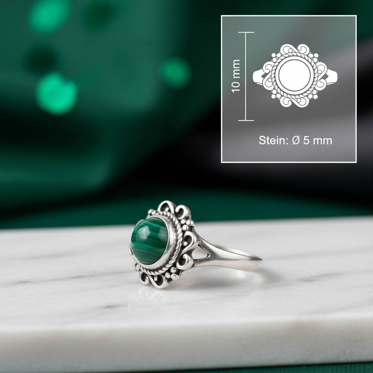 Malachitring aus Silber mit Maßangaben zu Ring und Edelstein