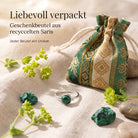[KI] Silberring mit Malachit und Geschenkbeutel aus recyceltem Sari