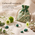 [KI] Silberring mit Malachit und Geschenkbeutel aus recyceltem Sari