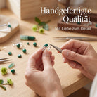[KI] Handgefertigter Silberring mit Malachit bei der Schmuckherstellung