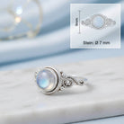 [KI] Mondsteinring aus Silber mit Maßangaben zu Ring und Edelstein
