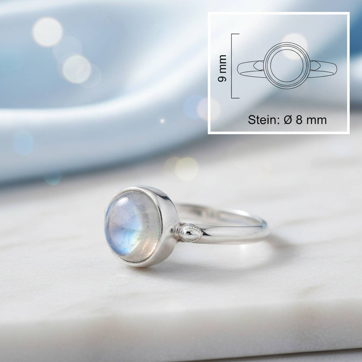 Mondsteinring aus Silber mit Maßangaben zu Ring und Edelstein