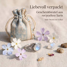 [KI] Silberring mit Mondstein und Geschenkbeutel aus recyceltem Sari