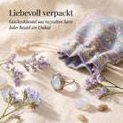 [KI] Silberring mit Mondstein und Geschenkbeutel aus recyceltem Sari