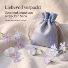 [KI] Silberring mit Mondstein und Geschenkbeutel aus recyceltem Sari