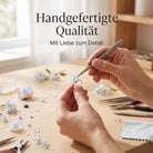 [KI] Handgefertigter Silberring mit Mondstein bei der Schmuckherstellung