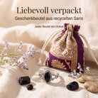 [KI] Silberring mit Onyx und Geschenkbeutel aus recyceltem Sari