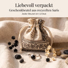 [KI] Silberring mit Onyx und Geschenkbeutel aus recyceltem Sari