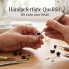 [KI] Handgefertigter Silberring mit Onyx bei der Schmuckherstellung